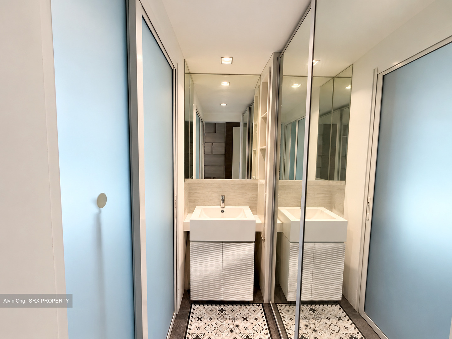 De Royale (D12), Condominium #634605431